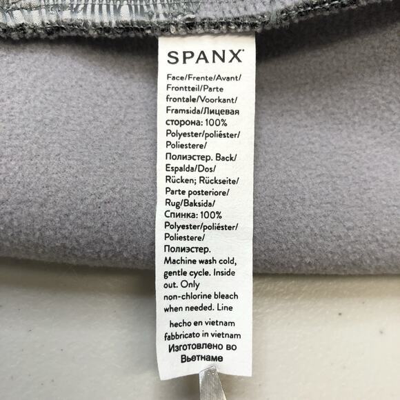 Spanx Luxe Fleece Shirt Jacket Shacket Teddy Cozy Button Down In Gray Size M - Picture 7 of 9